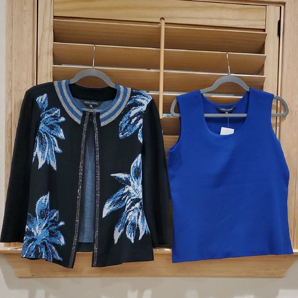 Ming Wang Black and Blue Floral Blazer